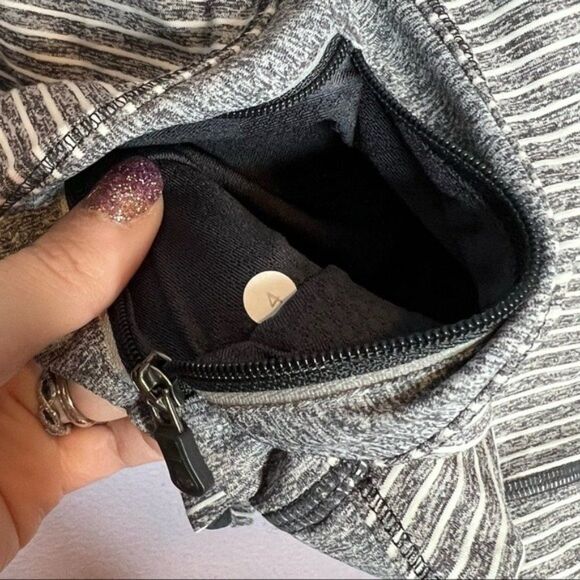 Lululemon Hooded Striped Gray Long Sleeve Shirt women's size 4 - Picture 8 of 8